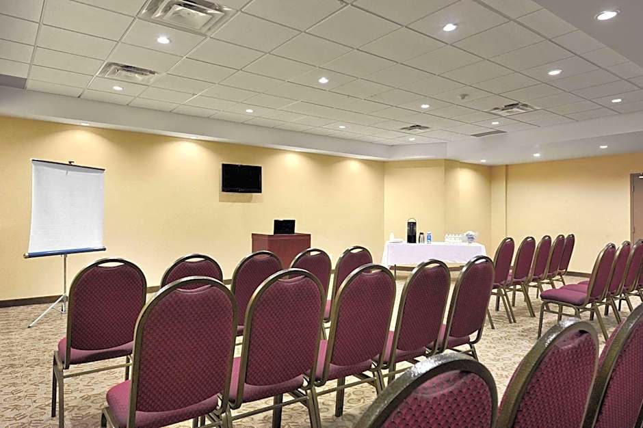 Days Inn by Wyndham Brampton