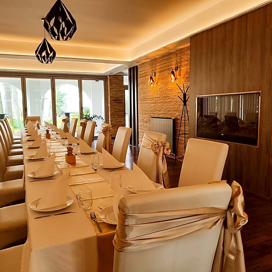 Öreg-tó Hotel és Rendezvénytér