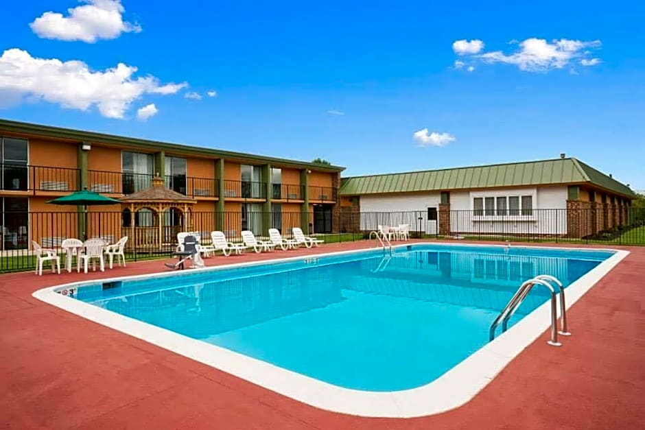 Baymont by Wyndham Salem Roanoke Area