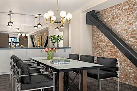 King Belltown Suite