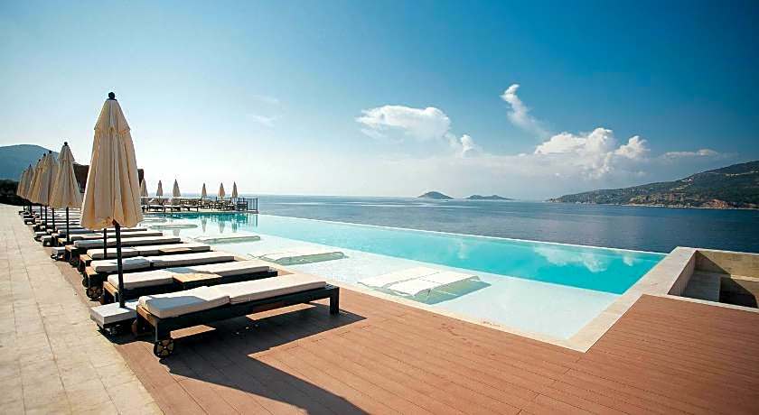 Lures Hotel