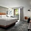 Sheraton Grand Rapids Airport Hotel