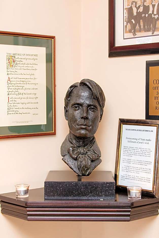 The Yeats County Inn Hotel