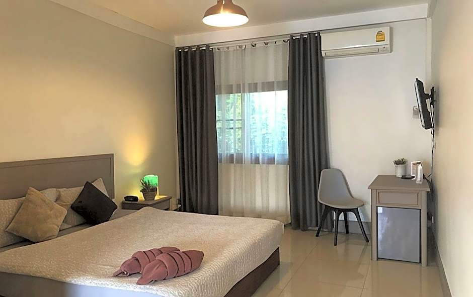 Sunday Ayothaya Hotel
