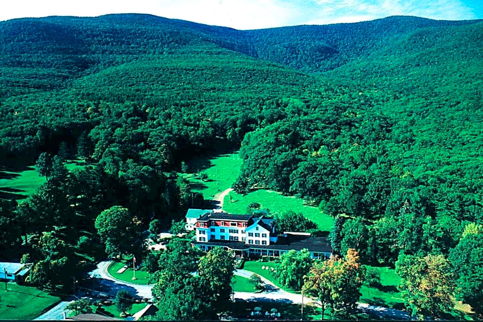 Winter Clove Family Inn