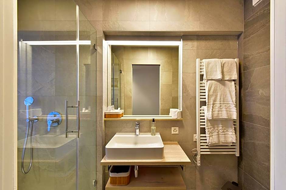 Hôtel Rousseau Plus