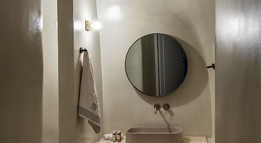 Art Maisons Oia Castle Hotel