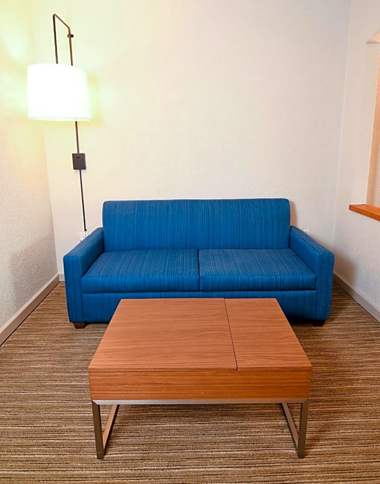 Holiday Inn Express Hotel & Suites Port Clinton-Catawba Island By IHG