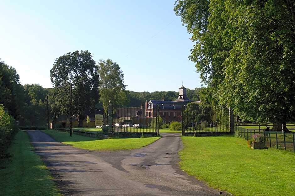 LOGIS - Château de la Motte - Hôtel & Restaurant