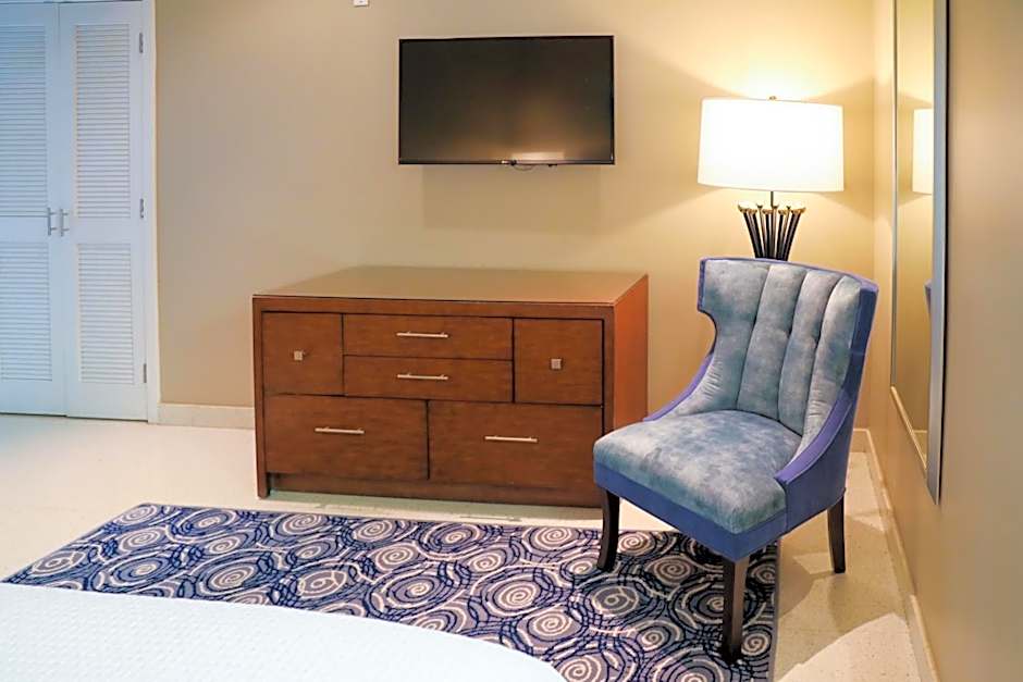 Orchid Key Inn-Adult Only