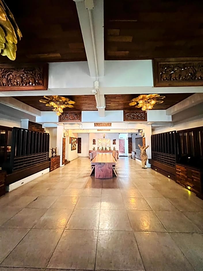 Yotaka Boutique Hotel