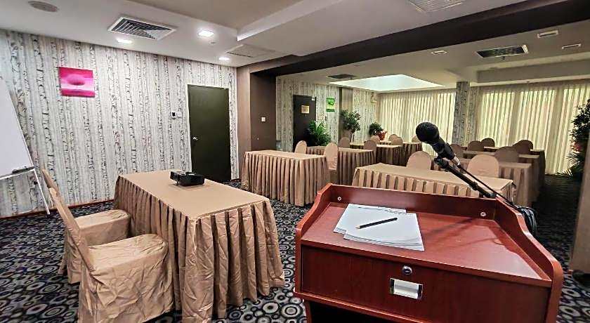 Ajang Hotel