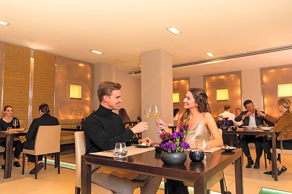 Excelsior Hotel Ernst