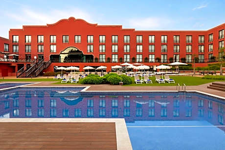 Dolce by Wyndham Barcelona Resort