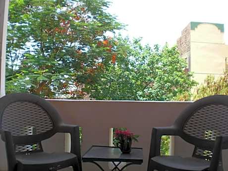 Family Room (4 Adults)