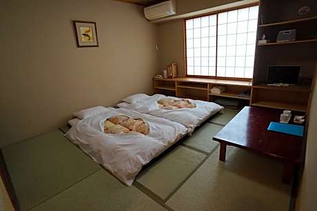 Japanese-Style Deluxe Triple Room