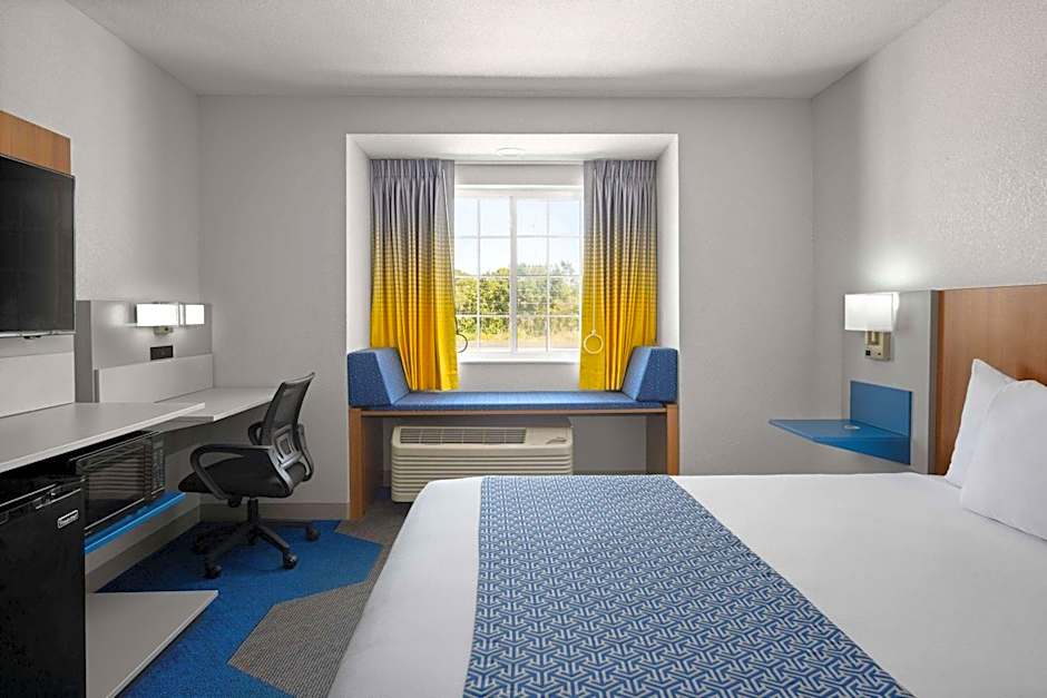 Microtel Inn & Suites By Wyndham Houma