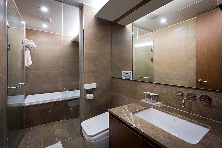 Hotel East9