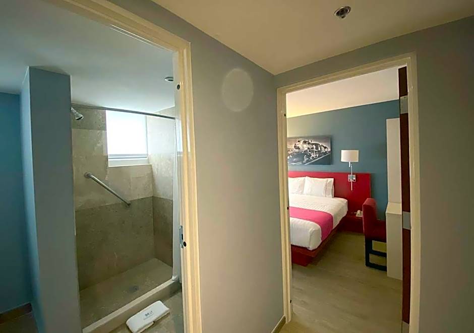 Hotel MX forum buenavista CDMX, Trademark by Wyndham