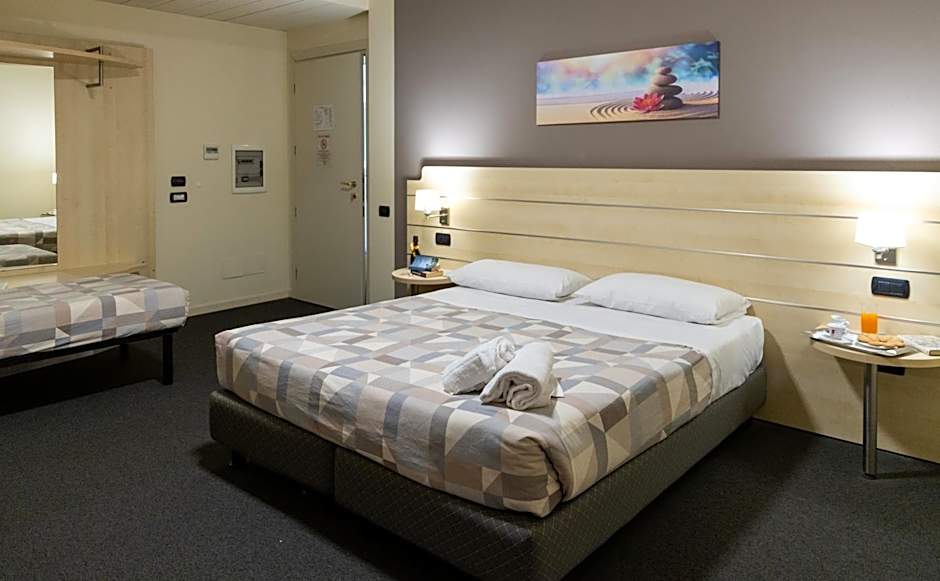 Hotel Giallo