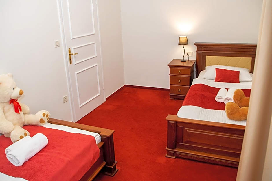 Hotel & Restoran Dvorac Gjalski