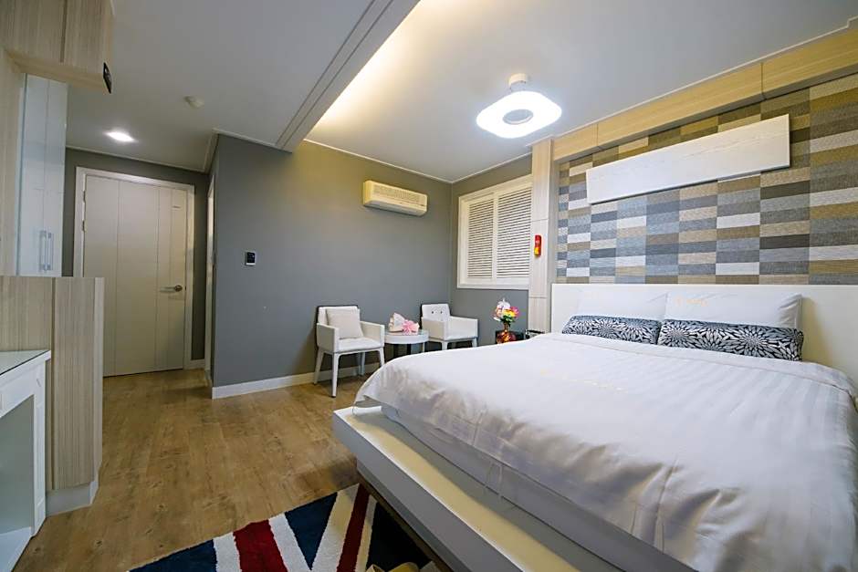 Rex Hotel Cheonan
