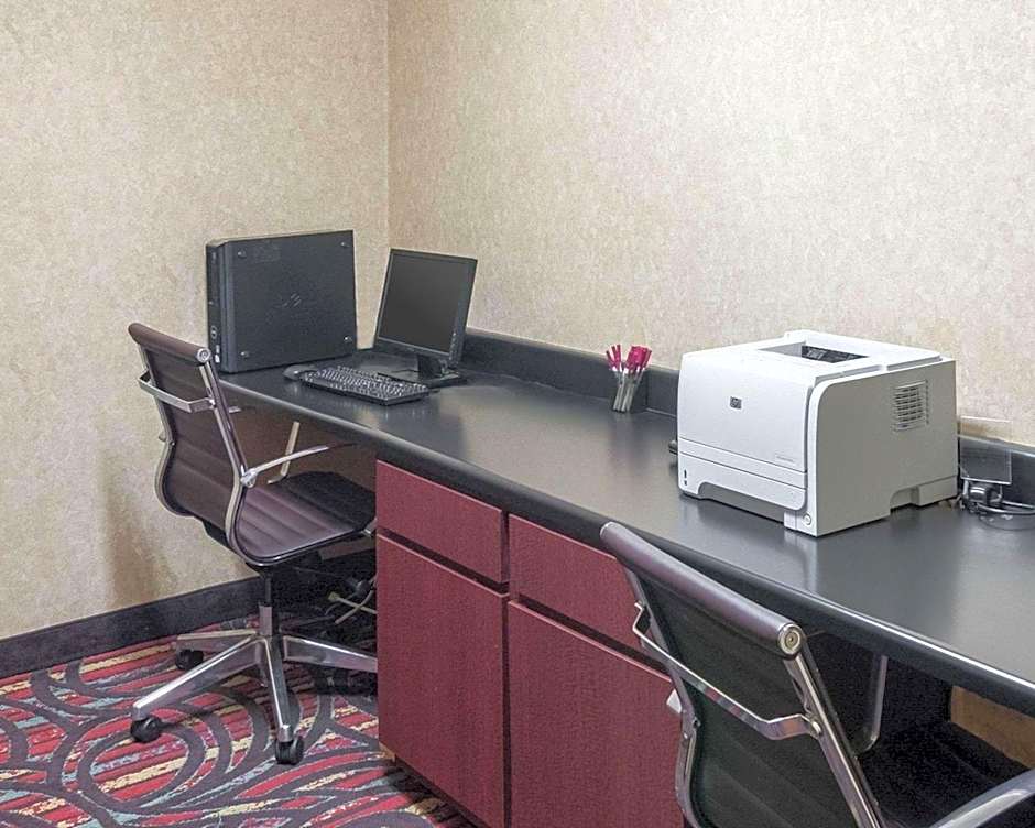 Quality Suites Midland North Loop 250