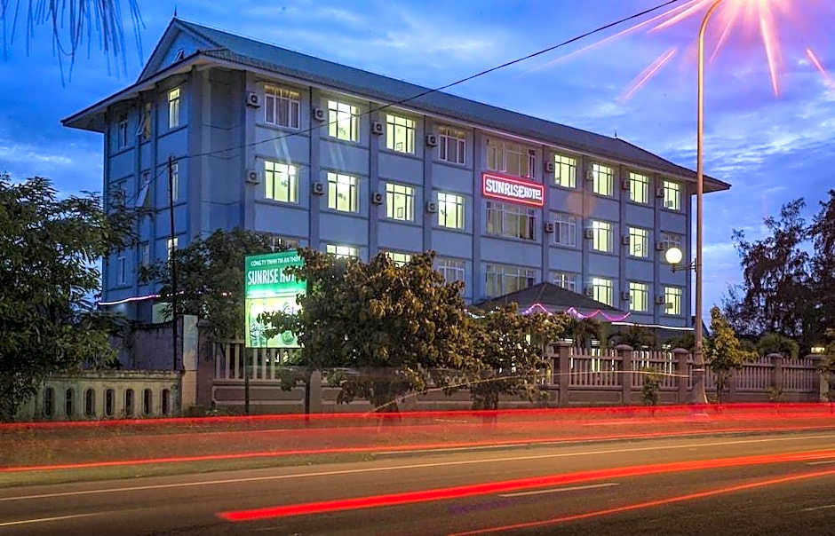 Sunrise Hotel