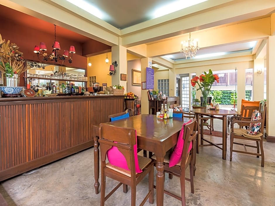 Sourire at Rattanakosin Island Hotel