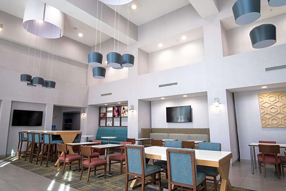 Hampton Inn By Hilton & Suites Dallas/Lewisville-Vista Ridge Mall, Tx