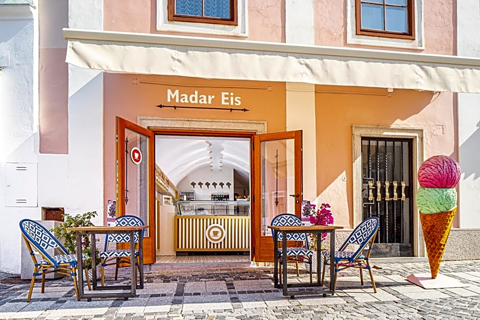 Madar Café Restaurant zum Fürsten