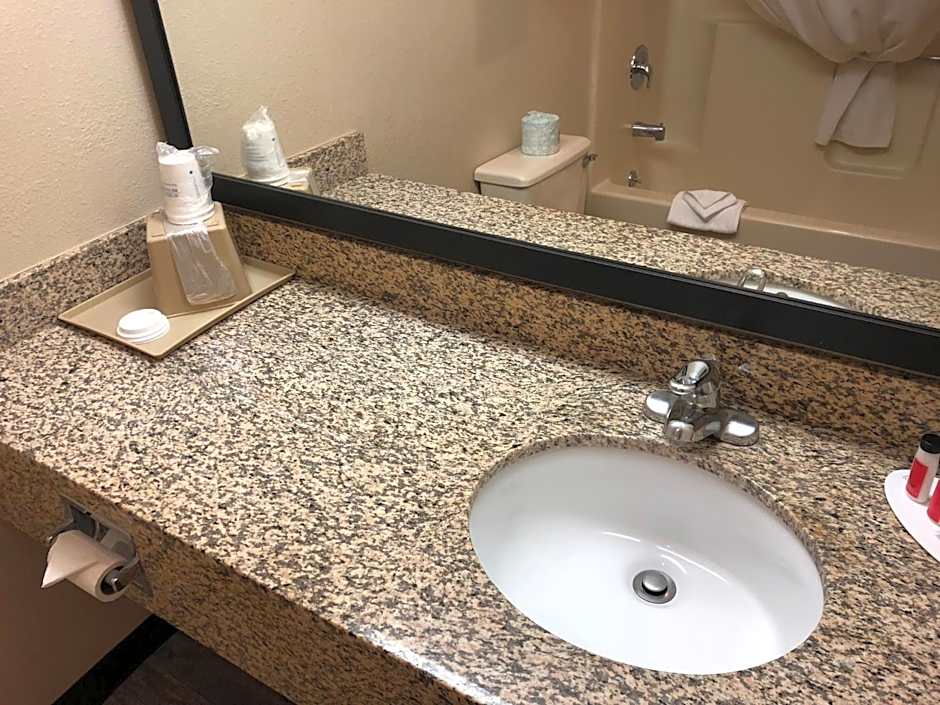 Super 8 by Wyndham LaGrande