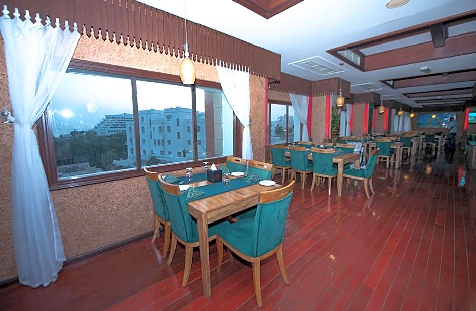 Ramee Guestline Hotel