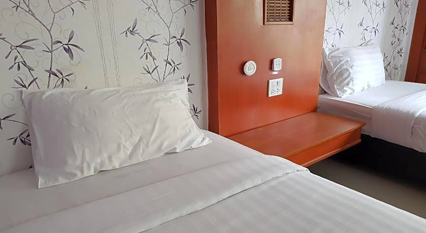 Poonsook Phitsanulok Hotel