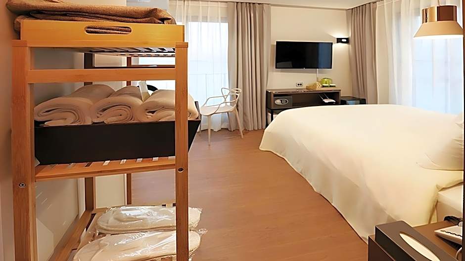 Namyangju Bukhangang Dolcecasa Hotel