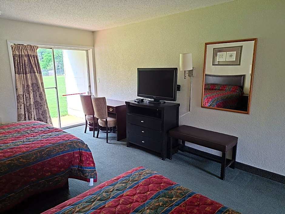 Hometown Inn Staunton VA near Hwy 11