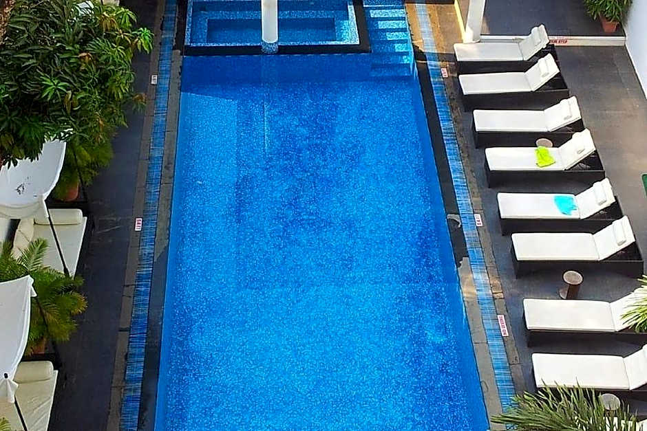 Silver Sands Hideaway Hotel