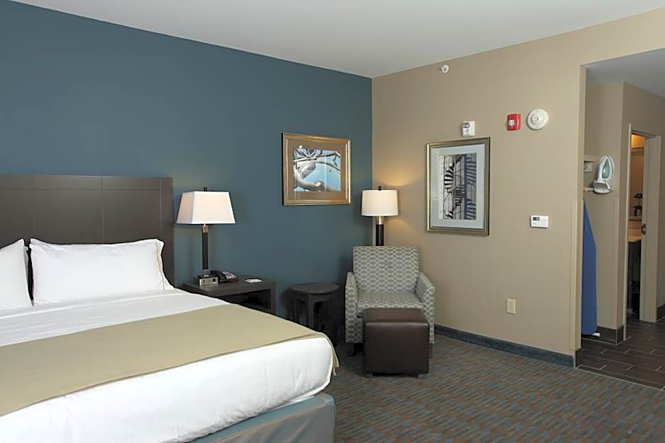 Holiday Inn Express Hotel & Suites Goldsboro - Base Area By IHG