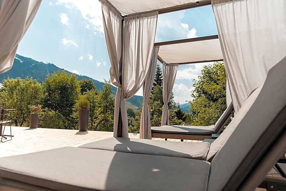 ALMMONTE SENSUM SUITES - Funky Living Hotel