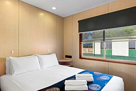 Superior 3 Bedroom Cabin