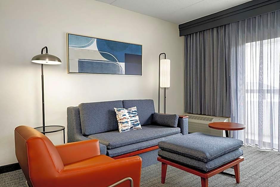 Courtyard by Marriott Minneapolis-St. Paul Airport