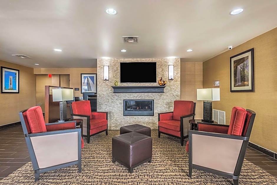 Comfort Inn & Suites Dayton North