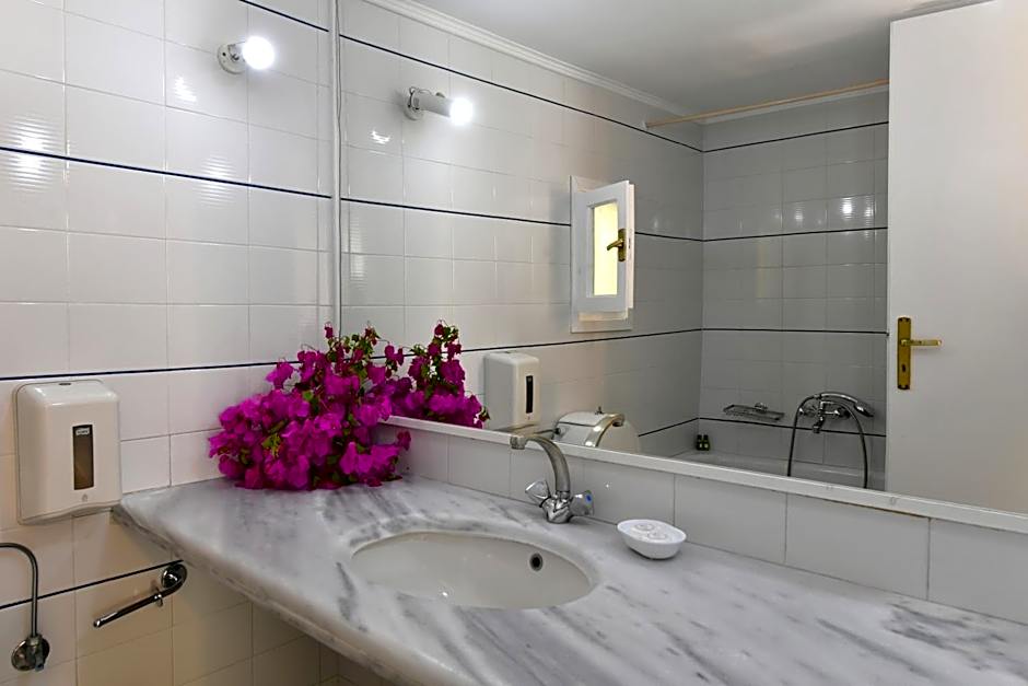 Surfing Beach Village Paros