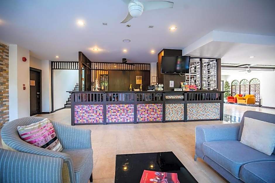 Ratana Hotel Chalong