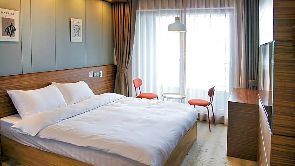 Sky and Sea Hotel