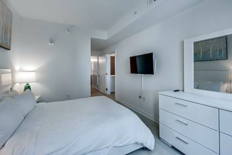 Deluxe One Bedroom with Balcony