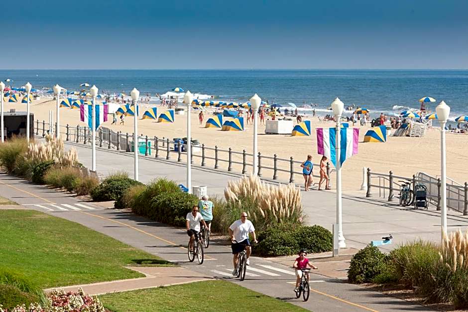 Country Inn & Suites by Radisson, Virginia Beach (Oceanfront)