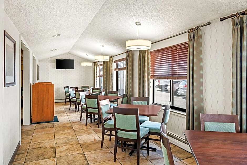 Days Inn by Wyndham Helena