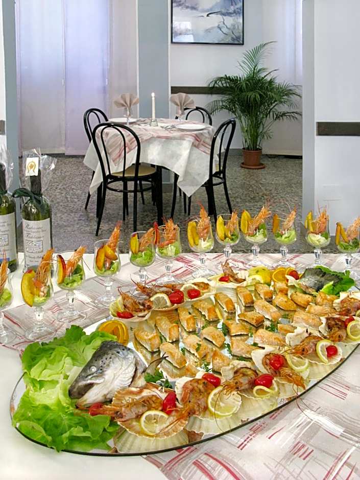 Hotel Ciondolo D'Oro 5 minuti da Rimini Fiera CON PARCHEGGIO INCLUSO