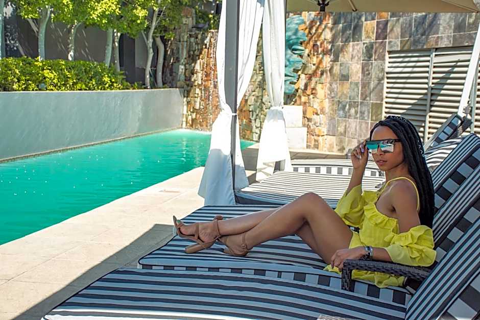 Seven Villa Hotel & Spa